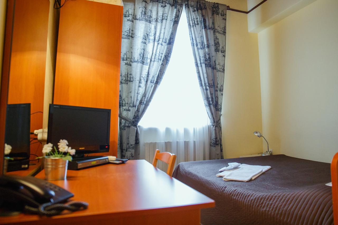 Atyraū Mini Hotel Venezia מראה חיצוני תמונה