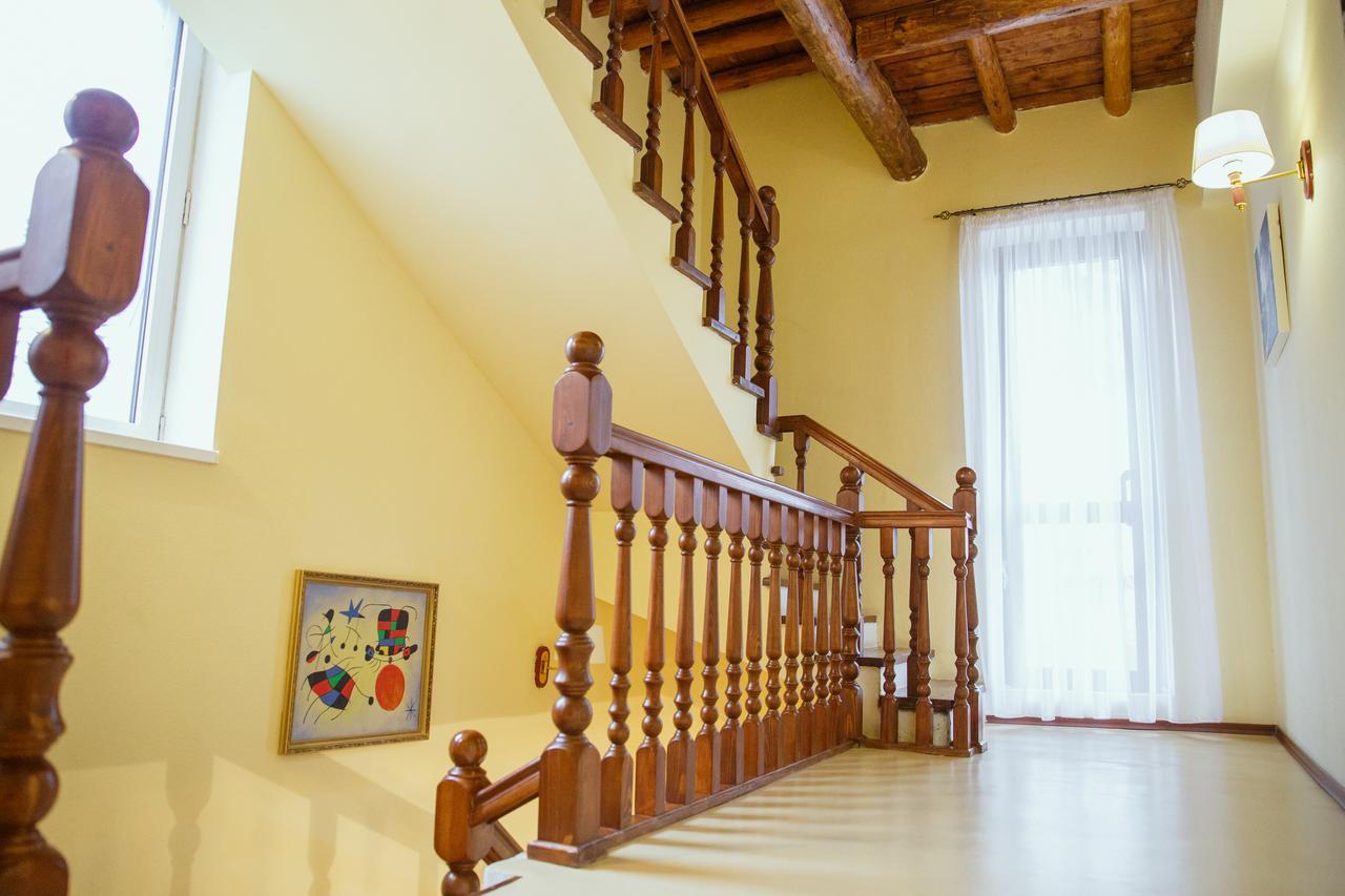 Atyraū Mini Hotel Venezia מראה חיצוני תמונה
