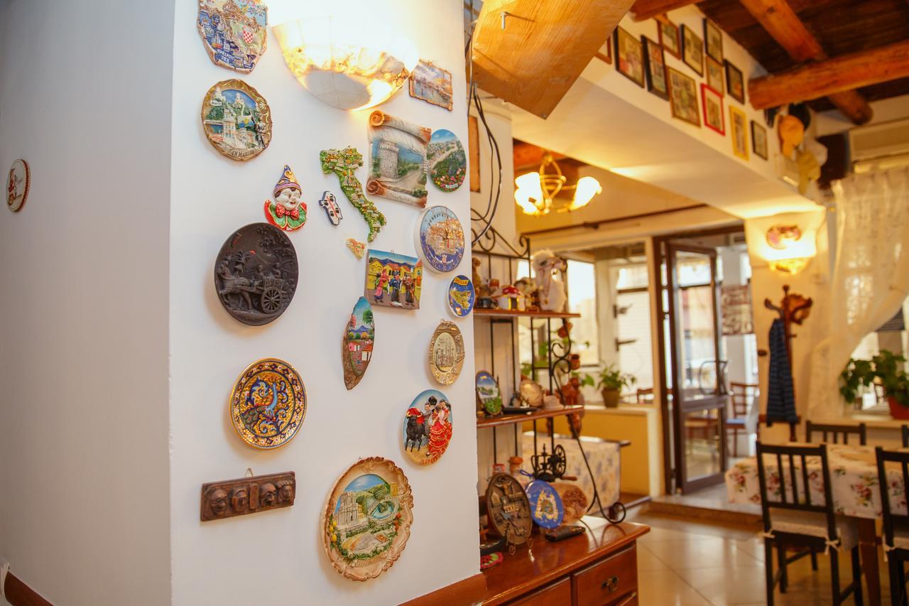 Atyraū Mini Hotel Venezia מראה חיצוני תמונה