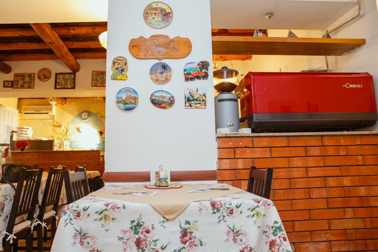 Atyraū Mini Hotel Venezia מראה חיצוני תמונה